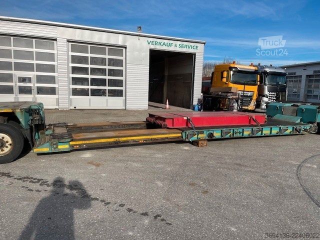 Tieflader-Sattelauflieger GOLDHOFER STHP-XLE 2+4 Pendelachsen Flachbett Trennstelle