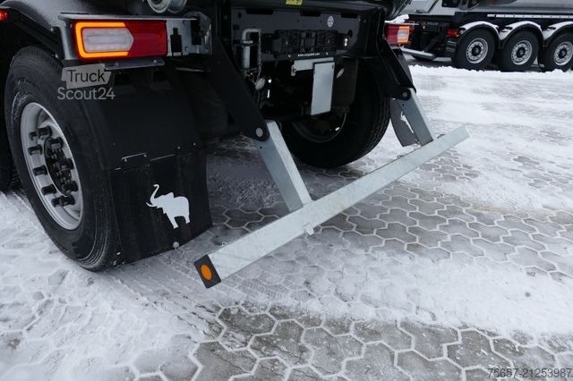 Tipper semitrailer SCHMITZ CARGOBULL 28,2m³ Stahlmulde mit Rollplane