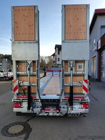 Pracovná plošinová náves MÜLLER-MITTELTAL 3-achs mit Radmulden, 2 Ladehöhen, Klapprampen