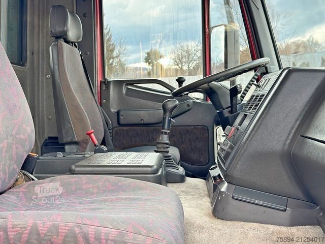 Wrecker IVECO EUROTEC 260E31* Abschleppwagen 7,30m* KRAN