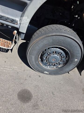 Drugo MERCEDES-BENZ Actros 2036 / 4x4 Allrad / kommunal Winterdienst