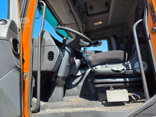 Drugo MERCEDES-BENZ Actros 2036 / 4x4 Allrad / kommunal Winterdienst