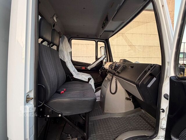 Furgons ar kasti MERCEDES-BENZ Vario PR /616 D*L2/H3*KOFFER*LADEBOARDWAND*TÜV
