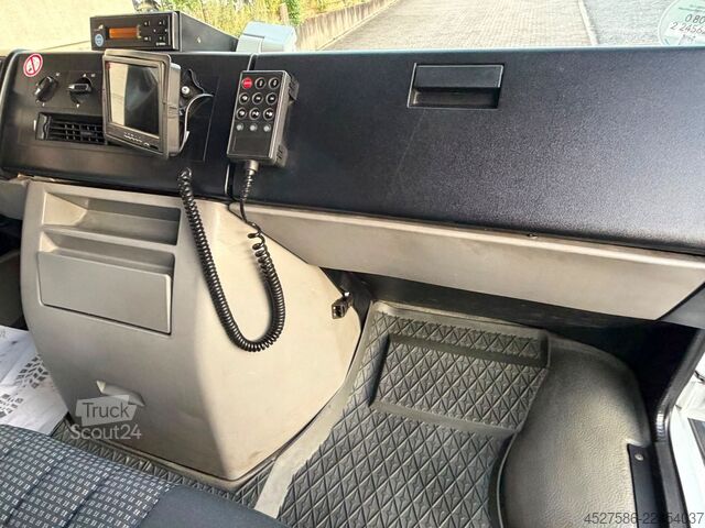 Furgons ar kasti MERCEDES-BENZ Vario PR /616 D*L2/H3*KOFFER*LADEBOARDWAND*TÜV