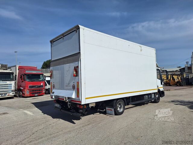 Samochód ciężarowy typu furgon IVECO EUROCARGO ML75E18 P