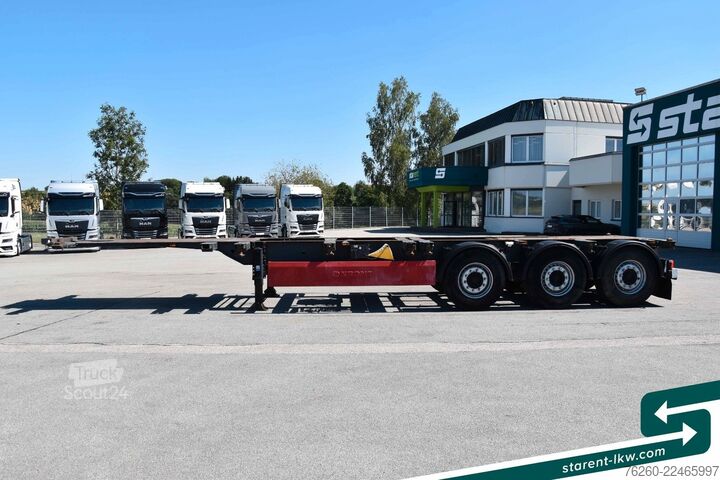 Návěs s výměnnou nástavbou KRONE Containerchassis 1x20 / 2x20 / 1x30 / 1x40 1x45