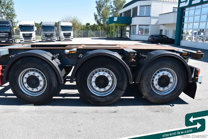 Návěs s výměnnou nástavbou KRONE Containerchassis 1x20 / 2x20 / 1x30 / 1x40 1x45