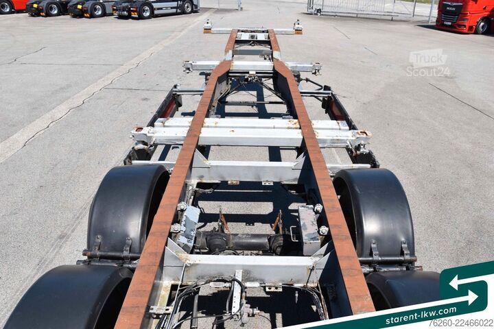 شبه مقطورة بهيكل قابل للتبديل SCHWARZMÜLLER Containerchassis 1x20 / 2x20 / 1x30 / 1x40 SAF