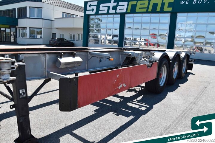 شبه مقطورة بهيكل قابل للتبديل SCHWARZMÜLLER Containerchassis 1x20 / 2x20 / 1x30 / 1x40 SAF