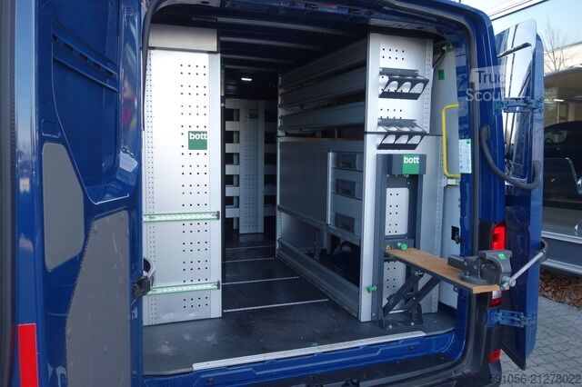 Furgoneta Volkswagen Crafter 35 Kasten 4Mot L2H1 LED/BOTT-REGAL/KAM