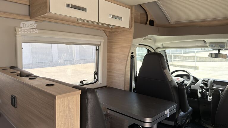 Polointegrovaný karavan Fiat Ducato Weinsberg Carasuite 2020 | Totalmente equipada | Capacidad para 5 p