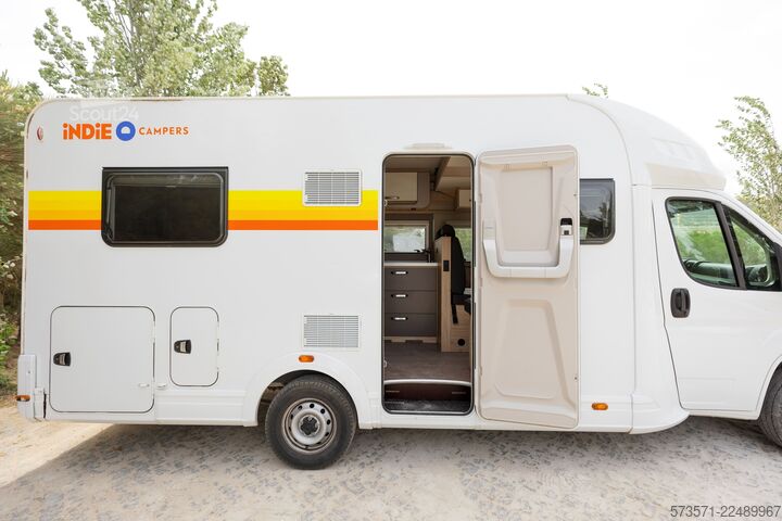 Daļēji integrēta kemperis Fiat Ducato Weinsberg Carasuite 2020 | Totalmente equipada | Capacidad para 5 p