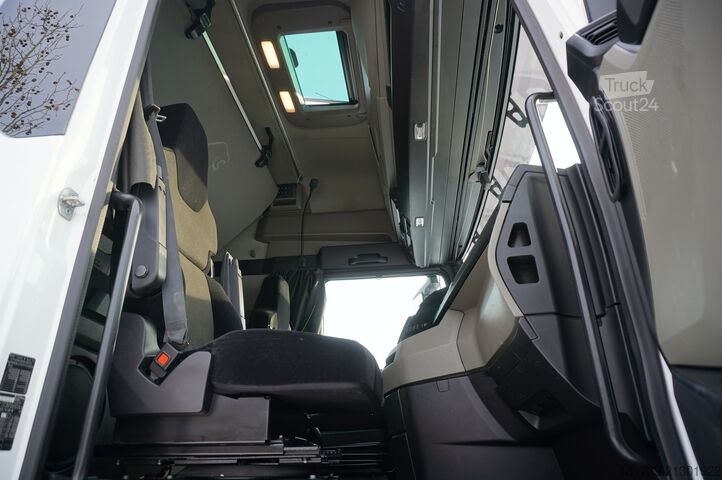 Ciągnik siodłowy MAN TGX 28.510 6×2 / Sleeper cab