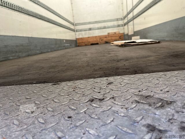 LKW mit Kofferaufbau daf LF 260 FA