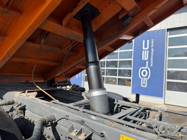 Kippiauto MERCEDES-BENZ AROCS 2042 4x4 MEILLER Kipper Winterd.