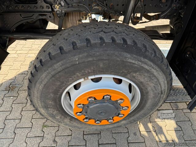 Kippiauto MERCEDES-BENZ AROCS 2042 4x4 MEILLER Kipper Winterd.