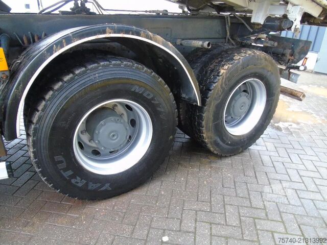 Kipper Mercedes-Benz Axor 3243 + 8X4 + MANUAL + SPRING