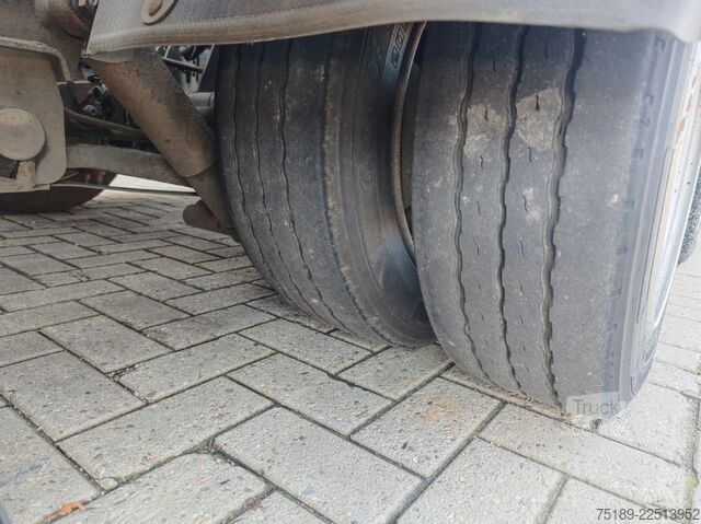 Automašīnu pārvadātājs furgons DAF XF 480 6x2 + FVG FS 4 Pieces!