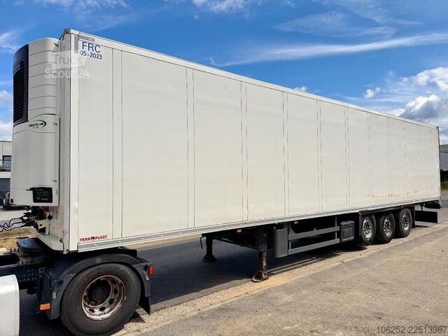 Kühl-/Tiefkühltransport Schmitz Cargobull SCB*S3B FRIGO CARRIER VECTOR 1950 Mt - BI-TEMP ...