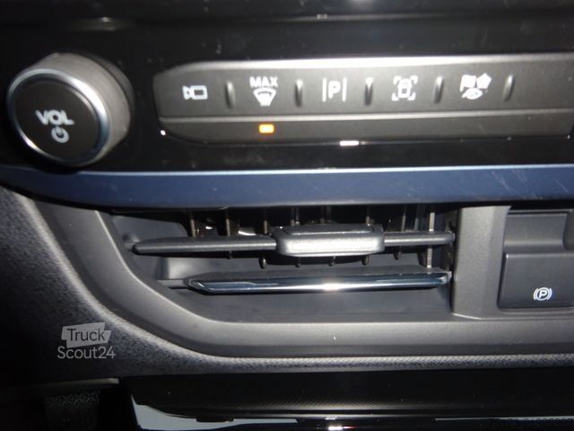 Minibus FORD Tourneo Custom Active 340L1 PHEV AHK Matrix 360K