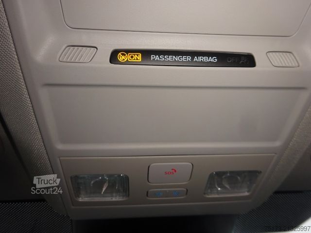 Minibus FORD Tourneo Custom Active 340L1 PHEV AHK Matrix 360K