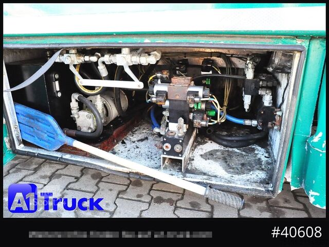 Állatszállító pótkocsi MENKE Stehmann 3 achs, Hubdach, durchlader, Lift