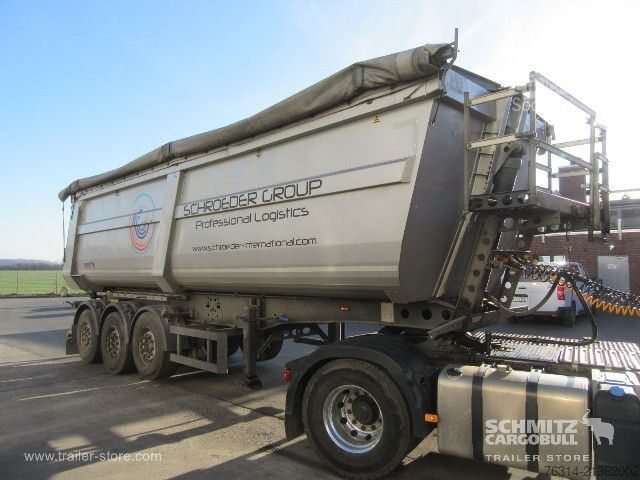 Tippsemitrailer Schmitz Cargobull Kipper Stahlrundmulde