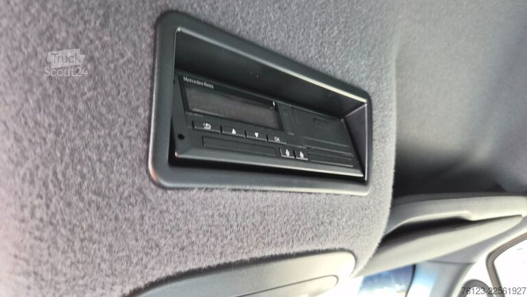 Hög tak skåpbil MERCEDES-BENZ Sprinter III Kasten  519 CDI RWD 4x 4 Allrad