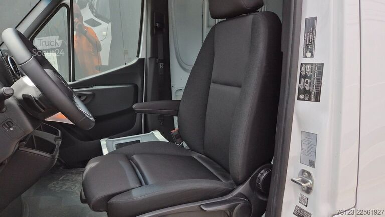 Hög tak skåpbil MERCEDES-BENZ Sprinter III Kasten  519 CDI RWD 4x 4 Allrad