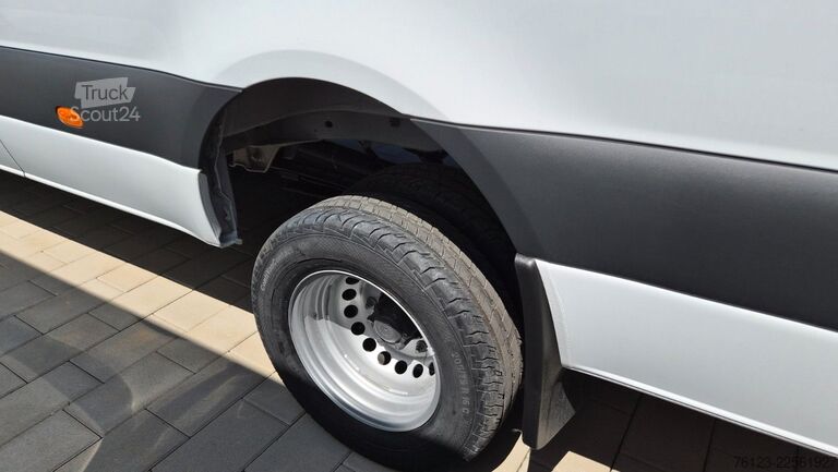 Hög tak skåpbil MERCEDES-BENZ Sprinter III Kasten  519 CDI RWD 4x 4 Allrad