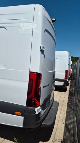 Hög tak skåpbil MERCEDES-BENZ Sprinter III Kasten  519 CDI RWD 4x 4 Allrad