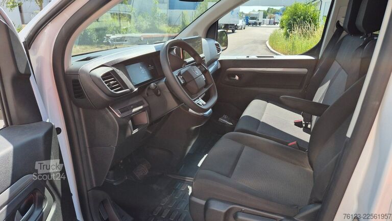 Minibús Citroën SpaceTourer Opel Zafira Plus M 9 Sitzer