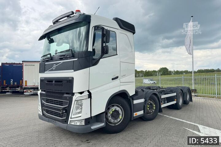Chassis med førerhus Volvo FH 540 Globetrotter, Euro 6, / 8x4 / ADR / Stee...