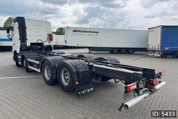 Chassis med førerhus Volvo FH 540 Globetrotter, Euro 6, / 8x4 / ADR / Stee...