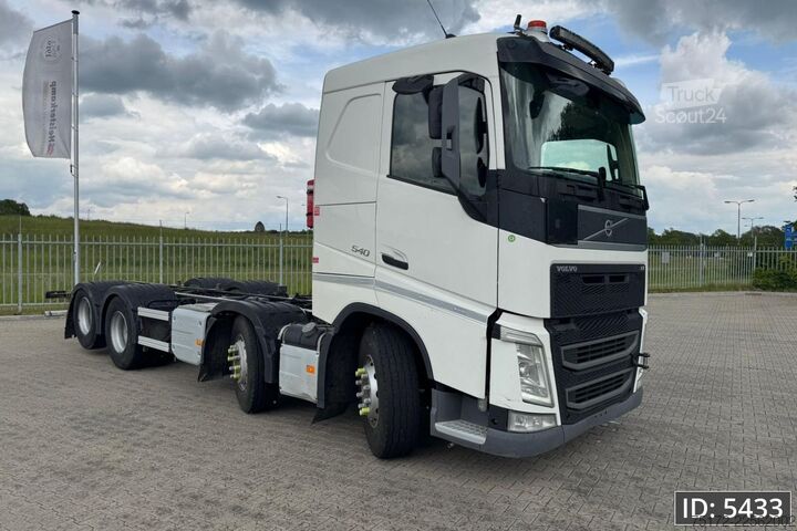 Chassis med førerhus Volvo FH 540 Globetrotter, Euro 6, / 8x4 / ADR / Stee...