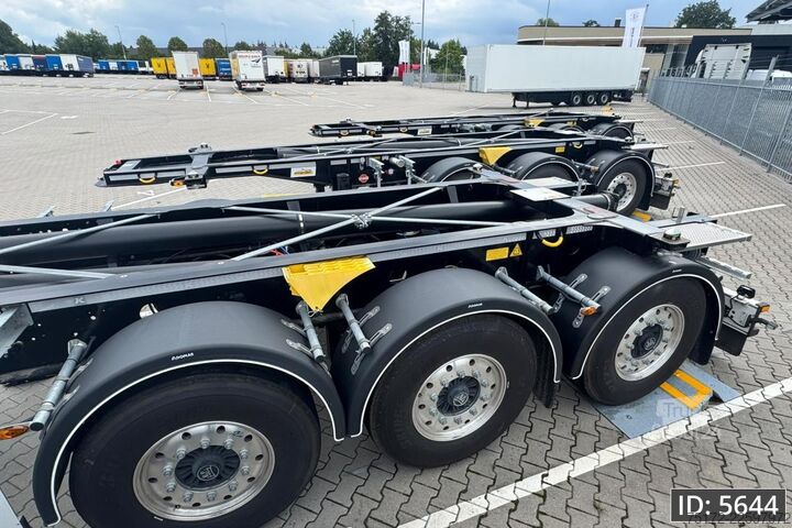Transport av containrar Kässbohrer XS Tankchassis ADR / BPW Axles / Alu rims / Mor...
