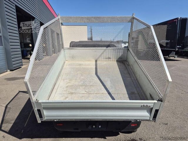 Özelleştirilmiş vanlar / kişiye özel çözümler Ligier FLEX BENNE