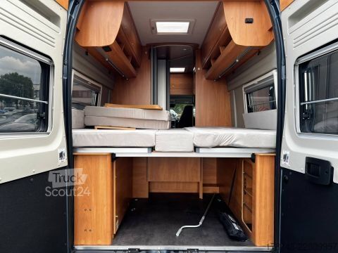 Kastenwagen Wohnmobil / Campervan Pössl D-Line Roadcruiser XL
