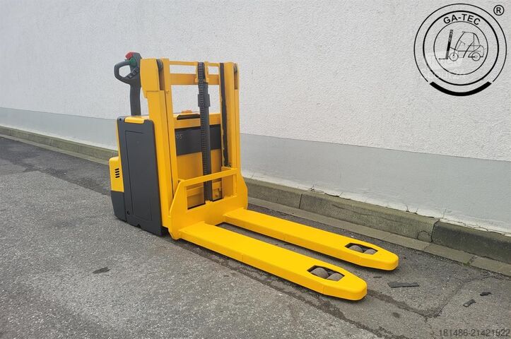 Handmatige stapelaar Jungheinrich EJD 20