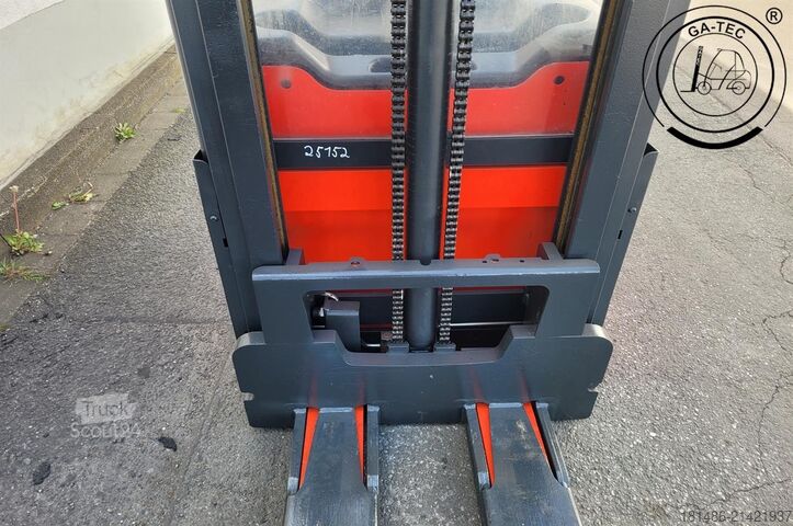 Empilhador manual Linde L14AP