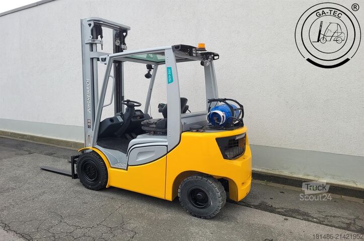 Wózek widłowy LPG Jungheinrich TFG425s