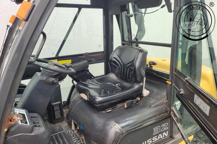 Дизельный вилочный погрузчик Nissan YG1D2A320