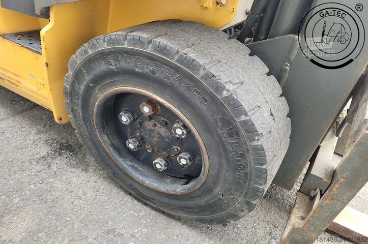 Дизельный вилочный погрузчик Nissan YG1D2A320