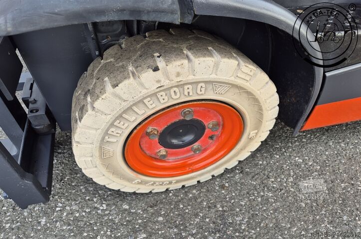 Treibgasstapler Linde H16T