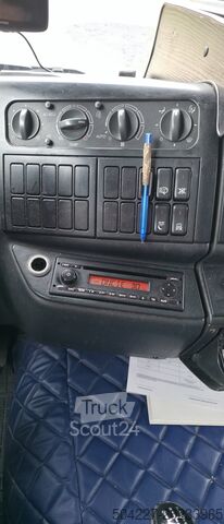 Dobozos teherautó MAN TGM 18.340