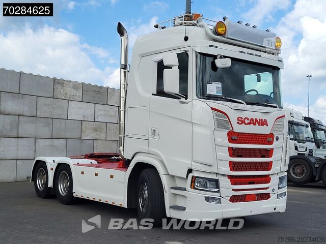 Standard-SZM Scania S650 6X4 Retarder Full-Air Leather ACC Navi LED