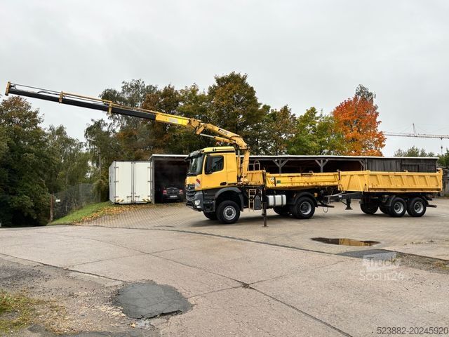 Camion ribaltabile trilaterale MERCEDES-BENZ Arocs 1848 4x4*FUNK*MKG HLK125*3x Ausschübe*TOP