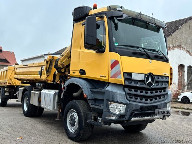 Camion ribaltabile trilaterale MERCEDES-BENZ Arocs 1848 4x4*FUNK*MKG HLK125*3x Ausschübe*TOP