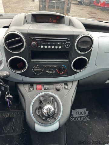 Minibús CITROEN BERLINGO SELECTION*2013*1HAND*5 SITZER*EURO5*