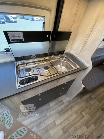 Autorulotă MEGAMOBIL Mega Lounge 540 TV Abverkauf|Dieselheizung|Solar